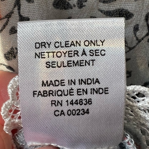 Saylor/Revolve Women’s Bohemian Oversized Floral Blouse, Size Small, #85 - Picture 10 of 11